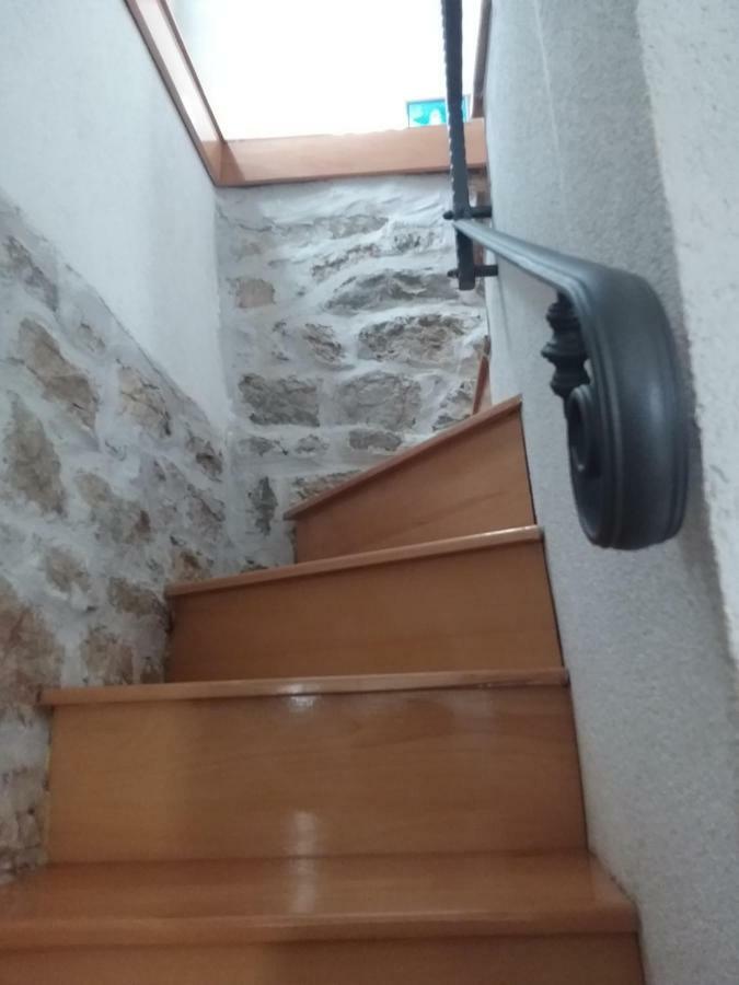 Holiday Home Jadric Osoje ภายนอก รูปภาพ
