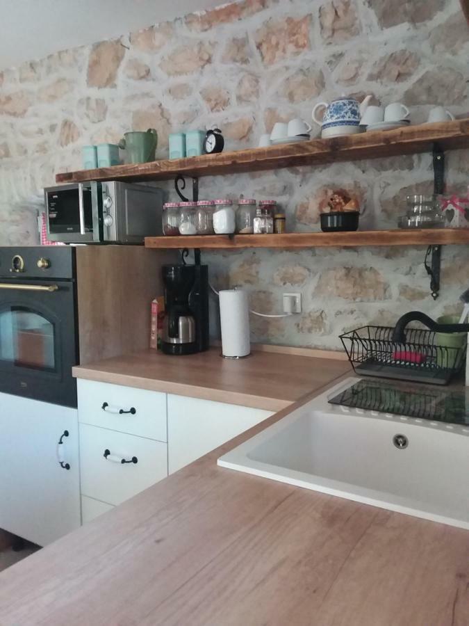 Holiday Home Jadric Osoje ภายนอก รูปภาพ