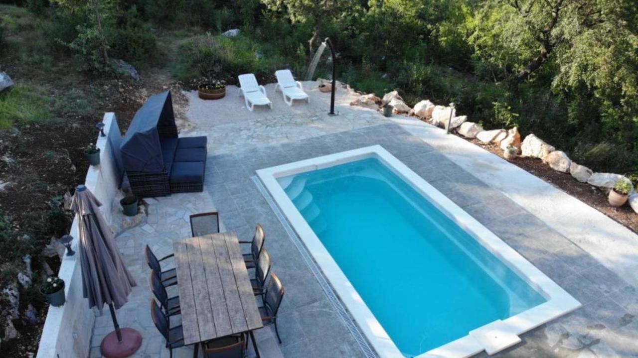 Holiday Home Jadric Osoje ภายนอก รูปภาพ